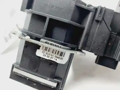 Peça sobressalente para automóvel em segunda mão comutador de piscas  por audi a4 avant (8e) 2.0 tdi (dpf) (125kw) referências oem iam 4e0953513e   Peça sobressalente para automóvel em segunda mão comutador de piscas  por audi a4 avant (8e) 2.0 tdi (dpf) (125kw) referências oem iam 4e0953513e