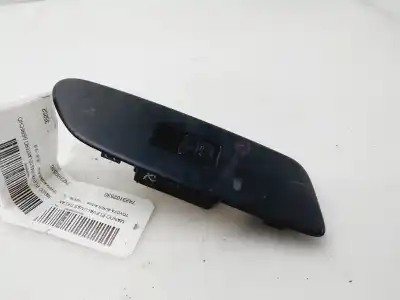 Peça sobressalente para automóvel em segunda mão botão / interruptor elevador vidro dianteiro direito por toyota auris active referências oem iam 7423102530  
