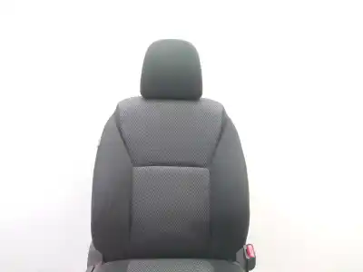 Second-hand car spare part right front seat for toyota auris active oem iam references 7201002290