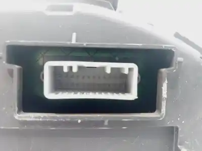 Second-hand car spare part dashboard for renault clio iii pack authentique oem iam references 8200820999