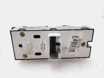 Pezzo di ricambio per auto di seconda mano interruttore alzacristalli anteriore sinistro per hyundai i40 i (vf) 1.7 crdi riferimenti oem iam 935703z000