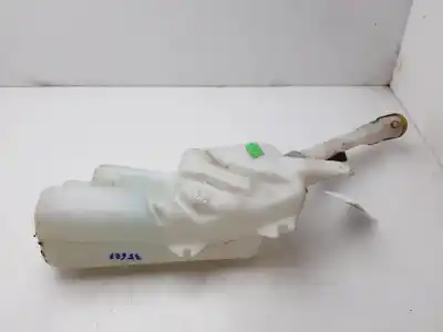 Second-hand car spare part windscreen washer bottle for renault clio iii imusic confort dynamique 68 cv / 50 kw oem iam references 7701058023  