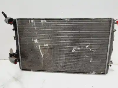 Pièce détachée automobile d'occasion radiateur d'eau pour volkswagen golf v (1k1) (10.2003) d-bkc références oem iam 1k0121253aa  