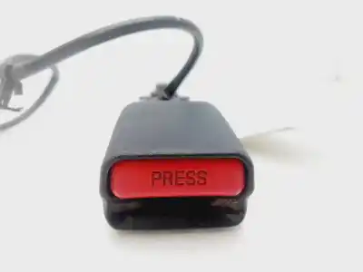 Second-hand car spare part right front seat belt buckle for mazda cx-7 (er) active oem iam references g3667