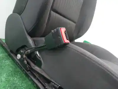 Автозапчастина б/у ліве передне сиділо для audi a4 b8 (8k2) 2.0 tdi посилання на oem iam 8k0881105