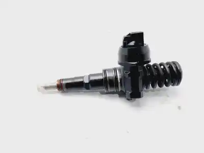 Second-hand car spare part INJECTOR for VOLKSWAGEN PASSAT B6 (3C2)  OEM IAM references 038130073AG  