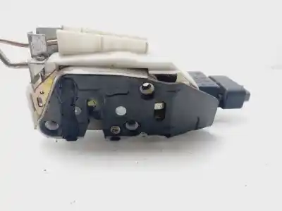 Peça sobressalente para automóvel em segunda mão fechadura da porta dianteira direita por suzuki ignis rm (mh) básico referências oem iam 8220186g00000