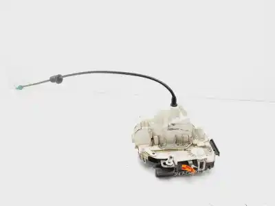 Pièce détachée automobile d'occasion serrure de porte avant gauche pour dodge journey sxt références oem iam p04589693aa