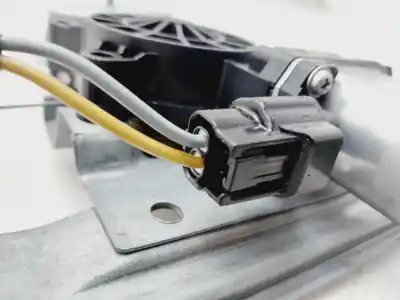 Second-hand car spare part passenger side right window regulator for renault clio iv (bh_) 0.9 tce 90 oem iam references 807205569r