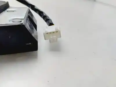 Tweedehands auto-onderdeel kofferbak / poortsluiting voor kia rio emotion 75 cv / 55 kw oem iam-referenties 812301w200