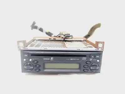 Peça sobressalente para automóvel em segunda mão SISTEMA DE ÁUDIO / RÁDIO CD por NISSAN TERRANO/TERRANO.II (R20)  Referências OEM IAM 28151F501  