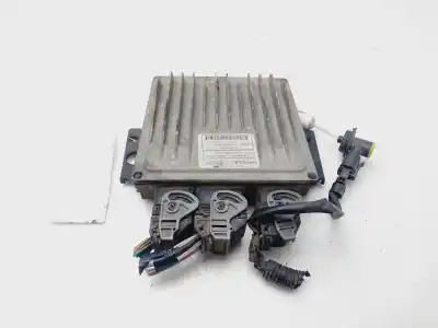 Автозапчастина б/у ебу контролер двигуна для renault clio ii fase ii (b/cb0) base authentique 65 cv / 48 kw посилання на oem iam 8200303619  