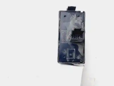 Second-hand car spare part hazard warning lights for renault kangoo profesional oem iam references 8200214896