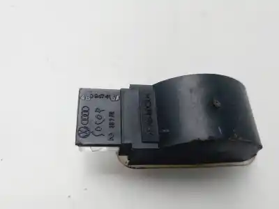 Second-hand car spare part licence plate light for audi q7 (4l) 3.0 tdi oem iam references 4b0947416a