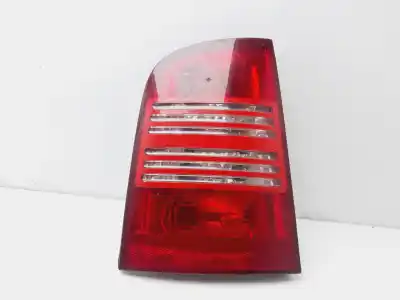 Peça sobressalente para automóvel em segunda mão farolim traseiro esquerdo por skoda octavia i combi (1u5) 1.9 tdi 4x4 referências oem iam 1u9945095