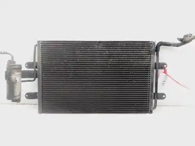 Peça sobressalente para automóvel em segunda mão condensador / radiador de ar condicionado por skoda octavia i combi (1u5) 1.9 tdi 4x4 referências oem iam 1j0820411d