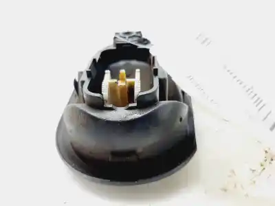 Second-hand car spare part interior right front handle for renault clio iii emotion oem iam references 8200310580  