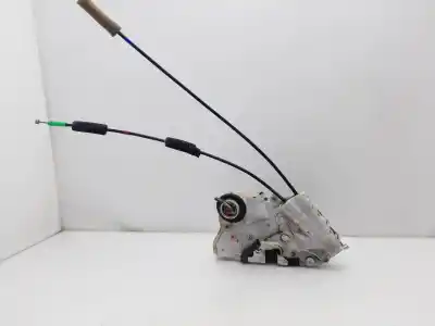 Автозапчастина б/у замок передніх дверей лівий для toyota prius (nhw30) plug-in hybrid advance посилання на oem iam 6904052340