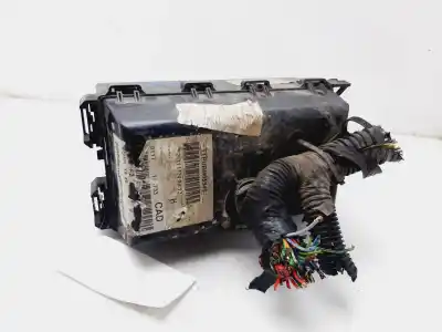 Pezzo di ricambio per auto di seconda mano scatola relè/fusibili per ford transit connect (tc7) furgón (2006->) riferimenti oem iam 2t1t14a067ad  