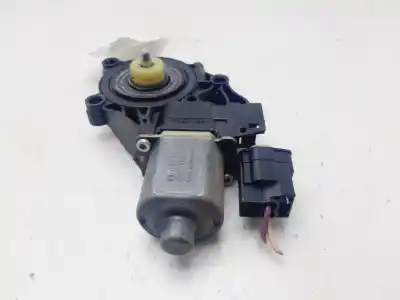 Tweedehands auto-onderdeel RAAMMOTOR RECHTS VOOR voor FORD FIESTA (CB1)  OEM IAM-referenties 8A6114553A  