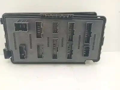 Gebrauchtes Autoersatzteil RELAIS SICHERUNGSKASTEN Multifunktionsrelais zum SSANGYONG KYRON  OEM-IAM-Referenzen 8212008B10  