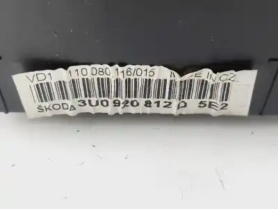 Автозапчасти б/у приборная доска за skoda superb (3u4) classic ссылки oem iam 3u0920812d  