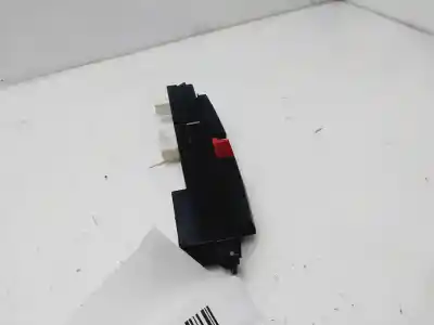 Second-hand car spare part hazard warning lights for kia ceed (ed) 2.0 emotion oem iam references 937001h000  