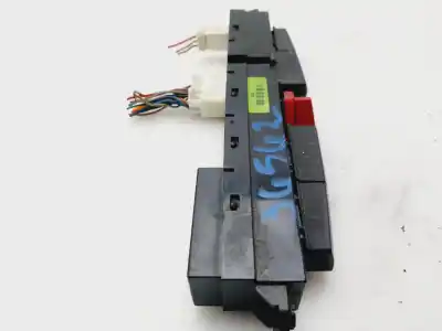 Second-hand car spare part hazard warning lights for kia ceed active 116 cv / 85 kw oem iam references 937001h000  