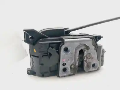 Second-hand car spare part rear left door lock for renault clio iii collection oem iam references 8200300128