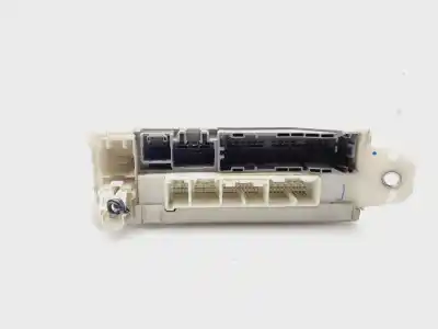 Second-hand car spare part fuse box unit for lexus is200 (ds2/is2) 220d oem iam references 8273053050  