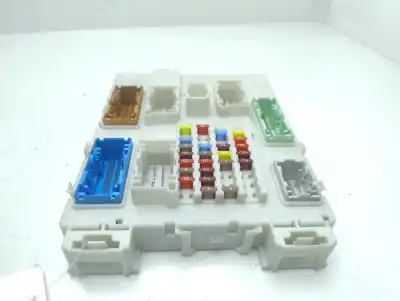 Автозапчасти б/у блок реле/предохранителей за volvo v40 r-design ссылки oem iam 31394963  