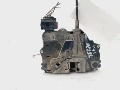 Peça sobressalente para automóvel em segunda mão fechadura da porta dianteira esquerda por opel corsa d ´´111 years´´ referências oem iam 13258271