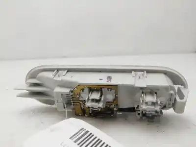 Second-hand car spare part interior light for renault clio iii authentique oem iam references 8200074362  