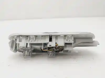 Second-hand car spare part interior light for renault clio iii authentique oem iam references 8200074362  
