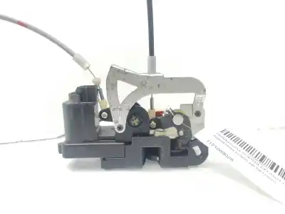 Second-hand car spare part LEFT FRONT DOOR LOCK for SSANGYONG KYRON  OEM IAM references 7121009026  