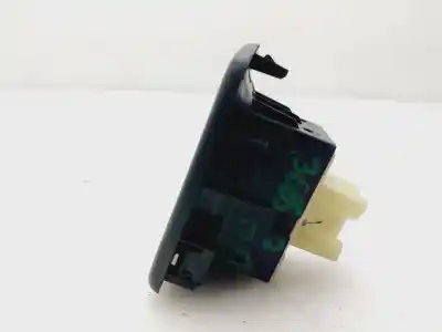 Second-hand car spare part RIGHT FRONT POWER WINDOW SWITCH for RENAULT KANGOO  OEM IAM references 8200548968  