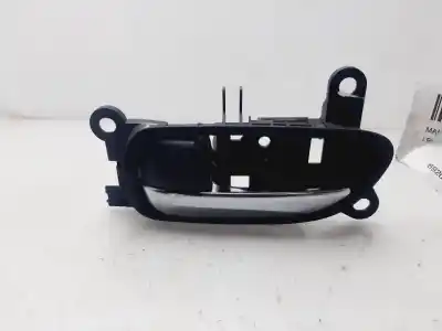 Second-hand car spare part interior left front handle for lexus is200 (ds2/is2) 220d oem iam references 6920830040  
