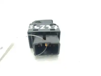 Second-hand car spare part rear right power window switch for kia sorento (bl) (2002->) 2.5 crdi oem iam references 935803e300fkz