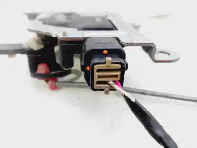 Second-hand car spare part tailgate central locking system  for kia sorento 2.5 crdi concept oem iam references 812403e000  