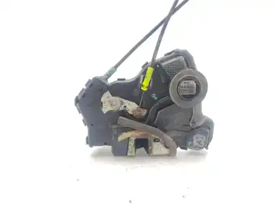 Second-hand car spare part front right door lock for toyota hilux (kun) double cab 4x4 oem iam references 690300k070 Second-hand car spare part front right door lock for toyota hilux (kun) double cab 4x4 oem iam references 690300k070