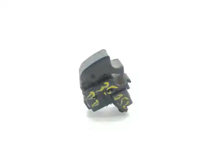 Second-hand car spare part right front power window switch for toyota hilux (kun) double cab 4x4 oem iam references 742310k020 Second-hand car spare part right front power window switch for toyota hilux (kun) double cab 4x4 oem iam references 742310k020