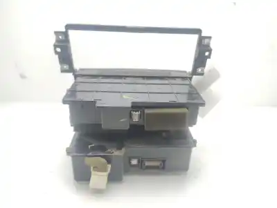 Peça sobressalente para automóvel em segunda mão cinzeiro por kia sorento 2.5 crdi concept referências oem iam 845503e000