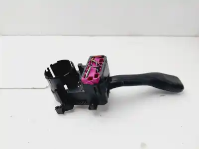 Peça sobressalente para automóvel em segunda mão comutador de piscas  por skoda octavia i combi (1u5) 1.9 tdi 4x4 referências oem iam 8l0953513g