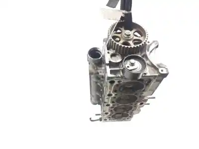Pièce détachée automobile d'occasion culasse du moteur pour renault clio ii fase ii (b/cb0) base authentique 65 cv / 48 kw références oem iam k9k700  