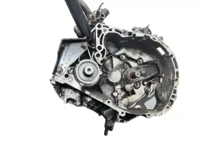 Автозапчасти б/у коробка передач за renault clio ii fase ii (b/cb0) base authentique 65 cv / 48 kw ссылки oem iam jb3980  5 velocidades