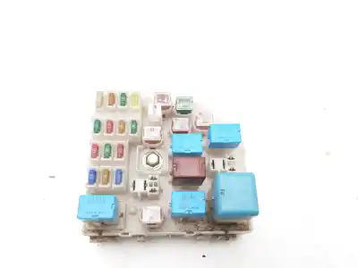 Peça sobressalente para automóvel em segunda mão caixa de fusíveis e relés por toyota rav 4 (a2) 2.0 d-4d executive 4x4 (2003->) referências oem iam 15677000870
