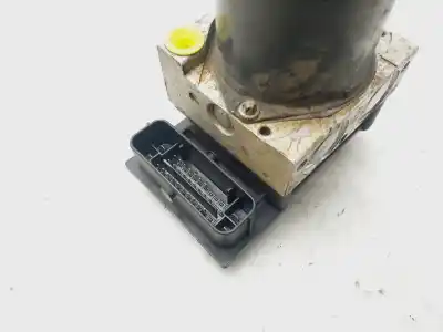 Автозапчастина б/у абс для skoda fabia familiar (6y5) comfort line посилання на oem iam 6q0614117  