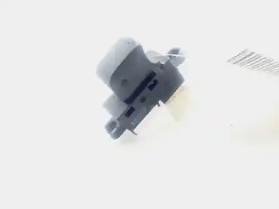 Second-hand car spare part right front power window switch for subaru xv active oem iam references 83071fj031