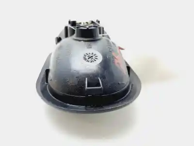Second-hand car spare part interior left front handle for renault clio iii emotion oem iam references 8200310579  