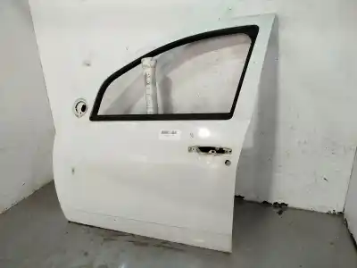 Автозапчасти б/у левая передняя дверь за dacia duster laureate 4x2 ссылки oem iam 801019012r  